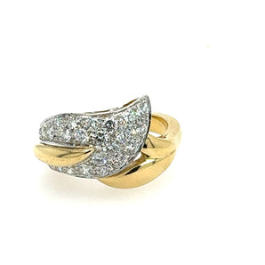 Front view of an 18k yellow gold leaf-shaped ring with 2.00cts of brilliant diamonds, handcrafted for elegant style in New Orleans.