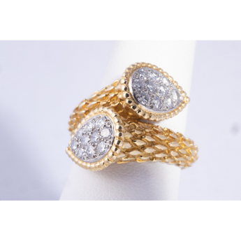 Elegant Boucheron Paris Toi Et Moi diamond ring in 18kt gold, symbol of French design