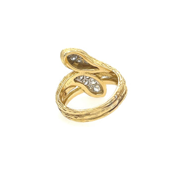 Signed Van Cleef & Arpels diamond gold ring from New Orleans fine jewelry collection